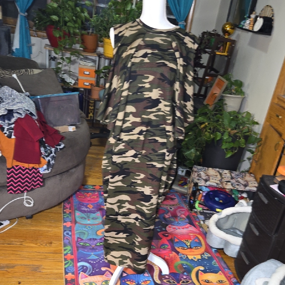 NWOT Camouflage Sleeveless Maxi Dress